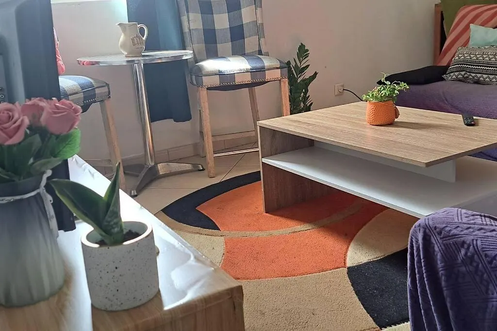 Mendes Family Homestay - B&B In The Heart Of برايا